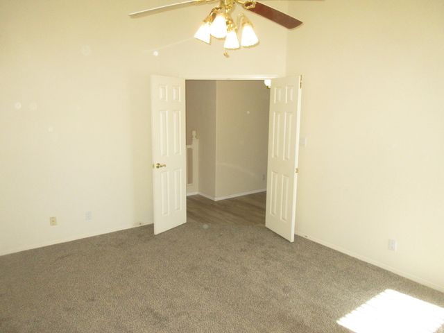 2111 Corte del Caballo NW, Albuquerque, NM 87120
