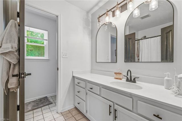 2616 Pitchback LN, Chesapeake, VA 23323