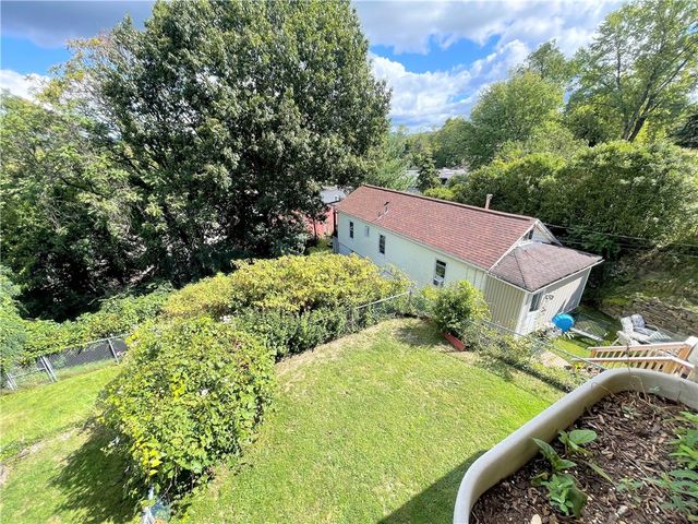 214 Vine St, Munhall, PA 15120