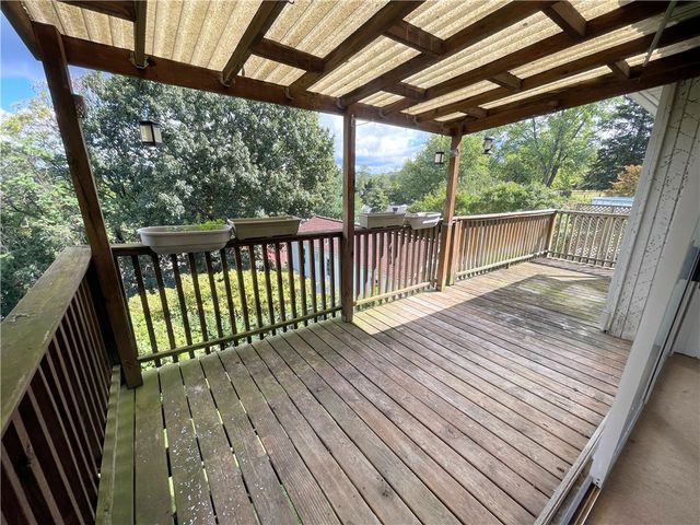 214 Vine St, Munhall, PA 15120