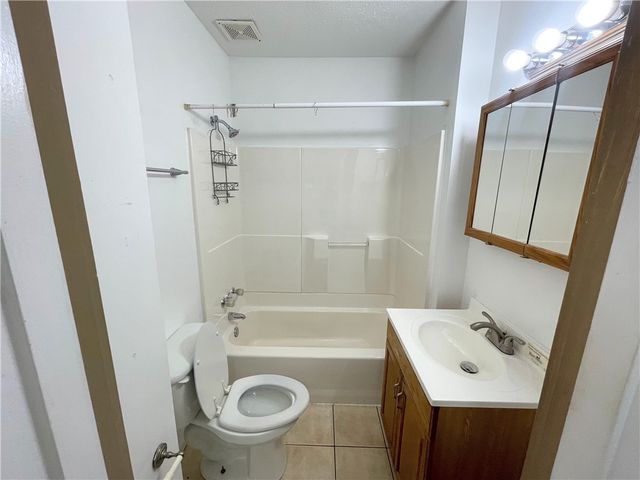 214 Vine St, Munhall, PA 15120