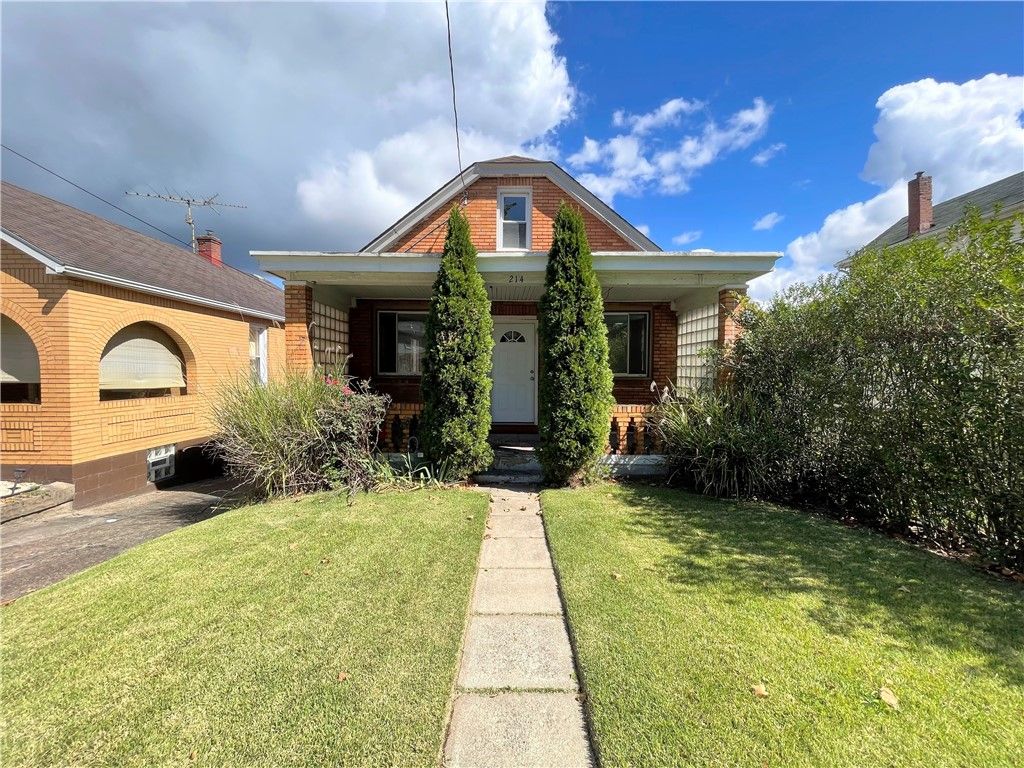 214 Vine St, Munhall, PA 15120