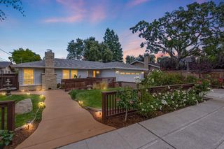 471 Santa Clara Avenue, Redwood City, CA 94061