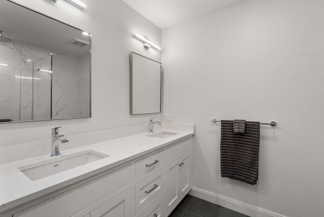 400 Hunnewell St 103, Needham, MA 02494
