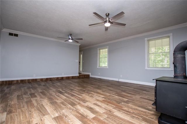 8291 Highway 5, Whitesburg, GA 30185
