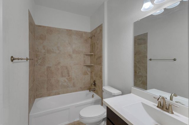 1006 Skylark CV, Hutto, TX 78634