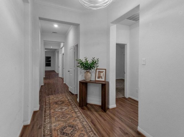 1006 Skylark CV, Hutto, TX 78634