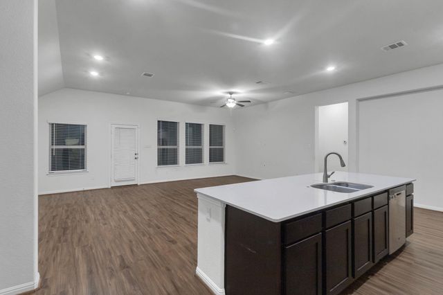 1006 Skylark CV, Hutto, TX 78634