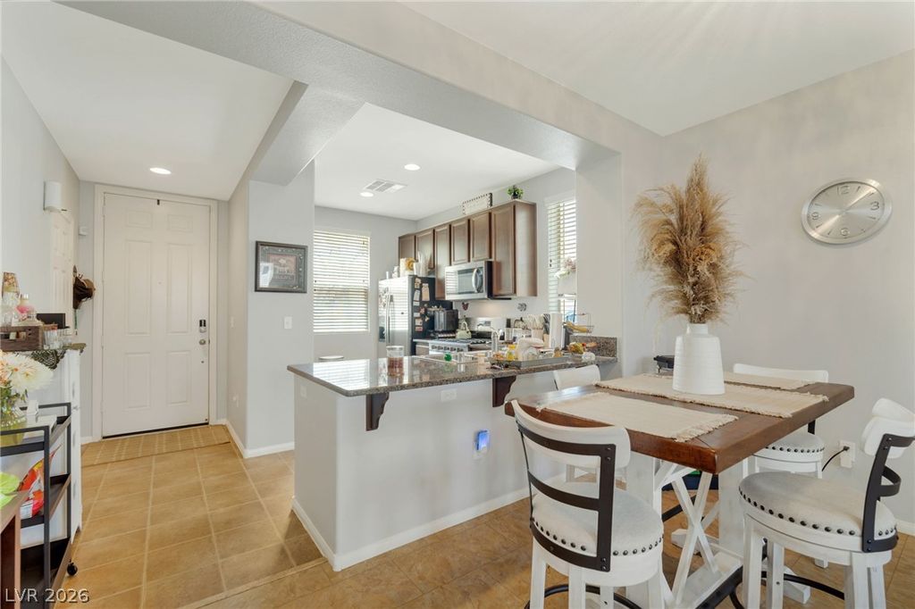 8386 Creek Canyon Avenue, Las Vegas, NV 89113 — photo 5