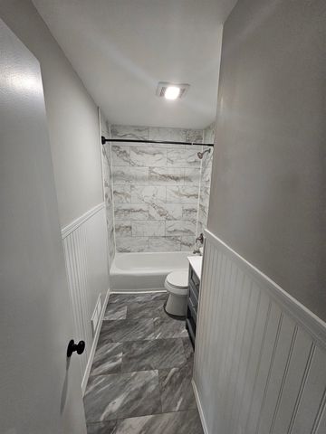 4021 Van Sant St., Huntington, WV 25704