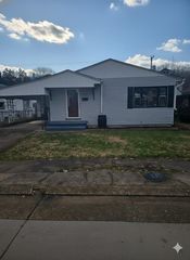 4021 Van Sant St., Huntington, WV 25704