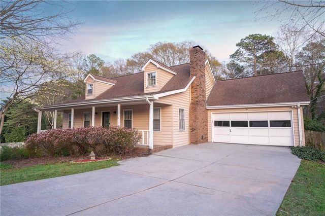 4354 Riverside Drive SW, Lilburn, GA 30047