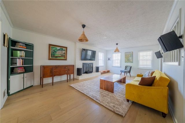 4354 Riverside Drive SW, Lilburn, GA 30047