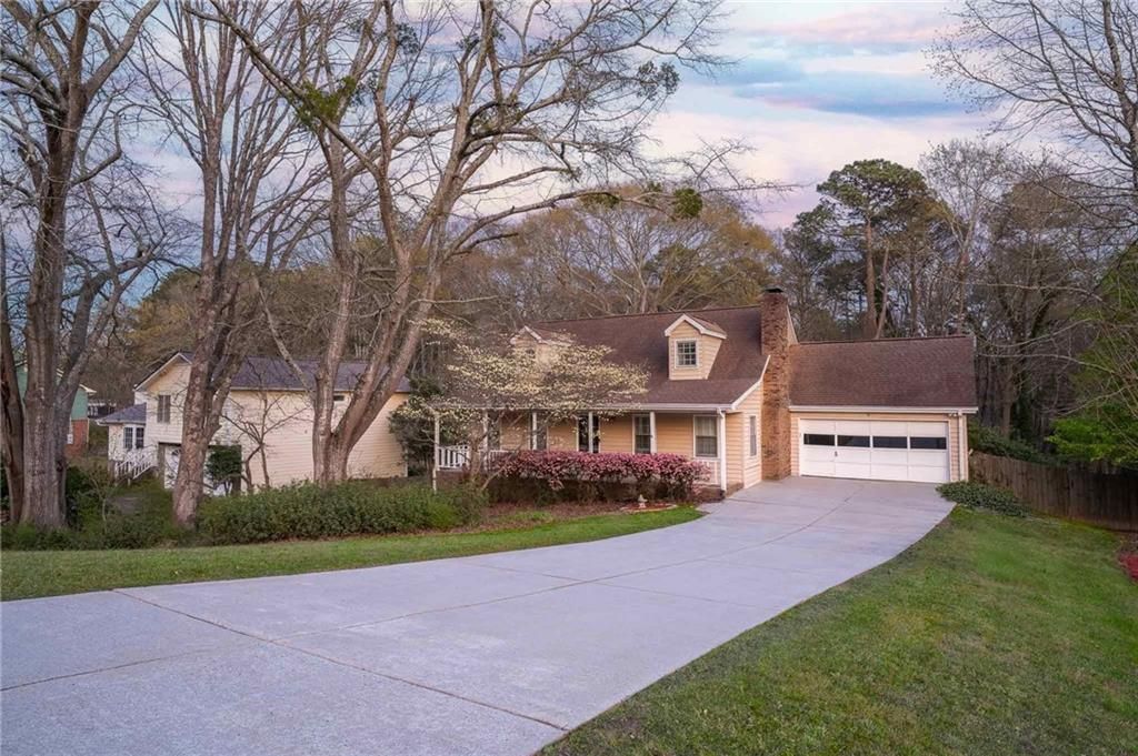 4354 Riverside Drive SW, Lilburn, GA 30047