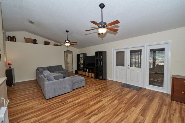1001 WILLOW RUN ST., Minneola, FL 34715