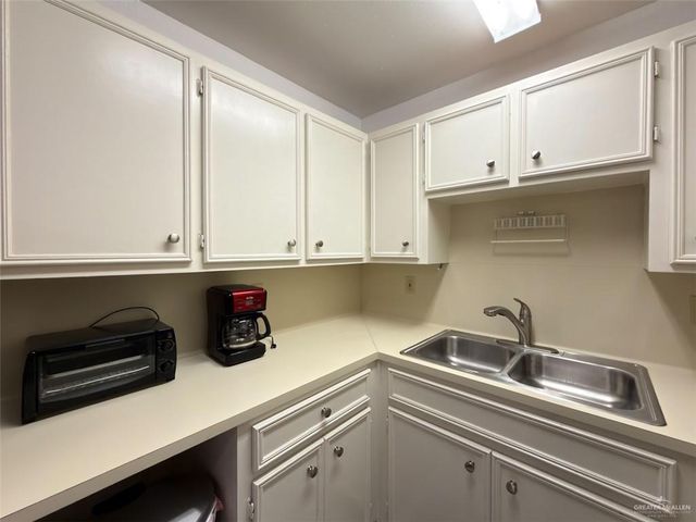 1500 Evergreen Avenue 78, Mission, TX 78572