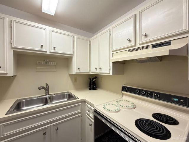 1500 Evergreen Avenue 78, Mission, TX 78572