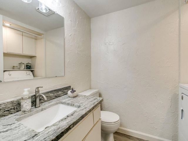 1995 Shorewood Drive, Grapevine, TX 76051
