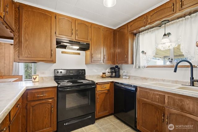 325 3rd Street, Morton, WA 98356