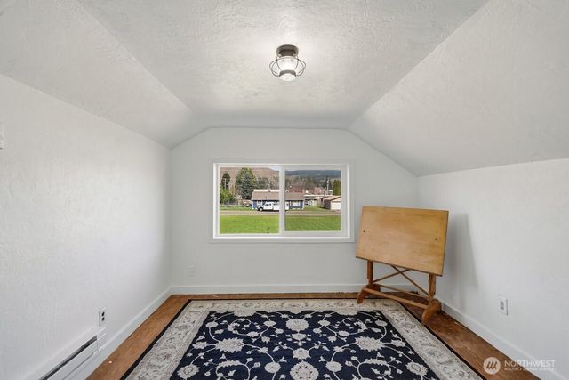 325 3rd Street, Morton, WA 98356