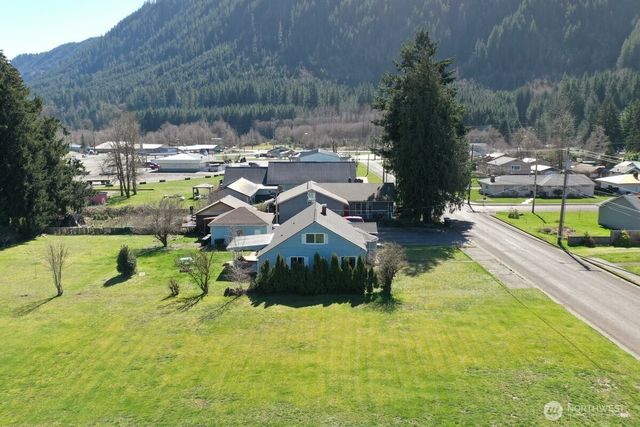 325 3rd Street, Morton, WA 98356