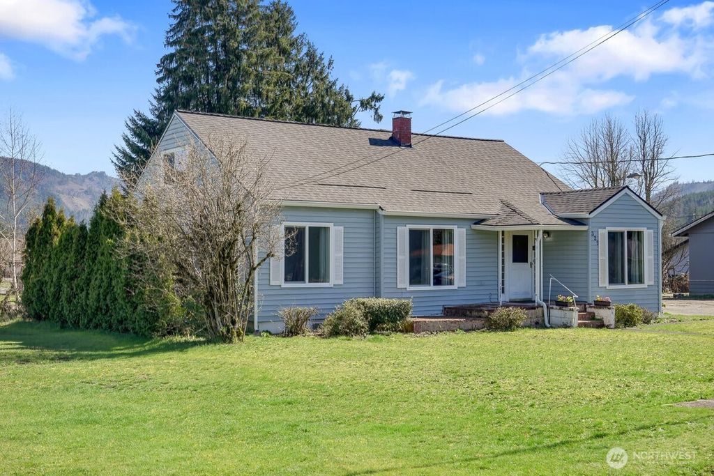 325 3rd Street, Morton, WA 98356
