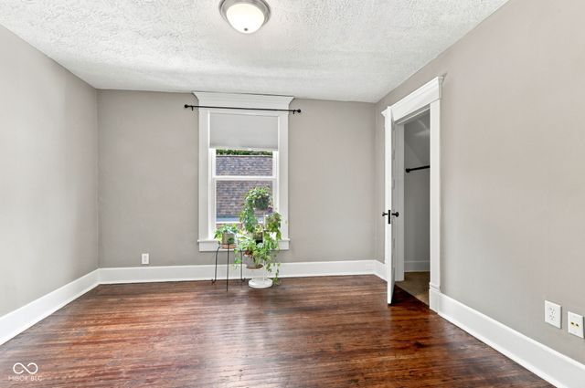 1902 Commerce Avenue, Indianapolis, IN 46201