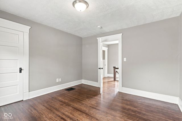 1902 Commerce Avenue, Indianapolis, IN 46201