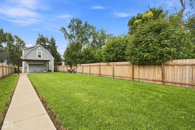 1902 Commerce Avenue, Indianapolis, IN 46201