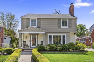 429 Roland Road, Grosse Pointe Farms, MI 48236