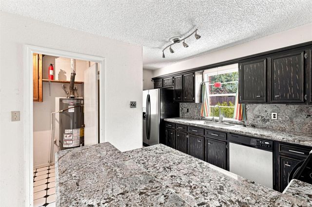 2027 Shadow Rock Drive, Houston, TX 77339