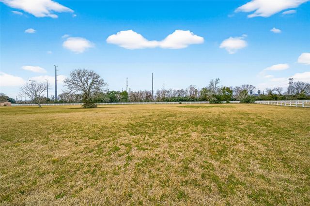 0 Las Botas, Richmond, TX 77469