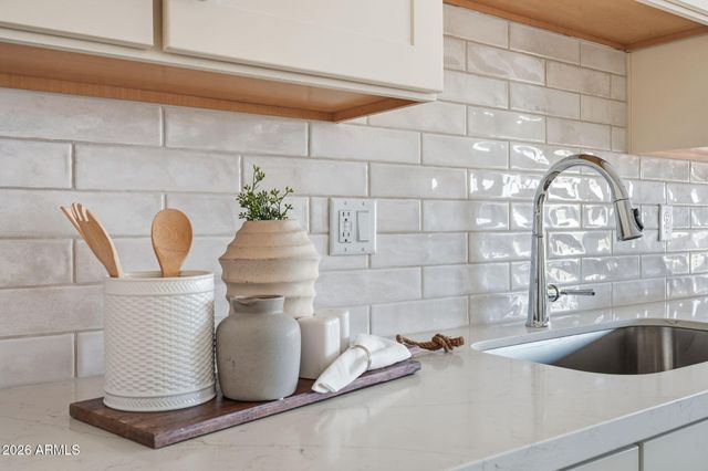 8137 E Brown Road 101, Mesa, AZ 85207