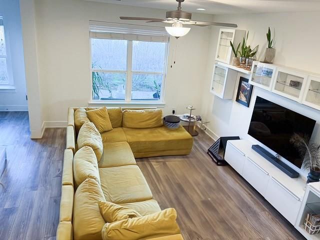 1805 Roseburg DR, Austin, TX 78754