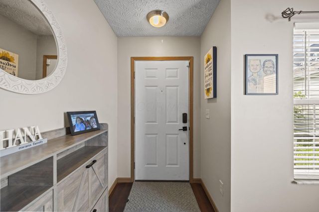 3926 Genteel Drive, Grove City, OH 43123