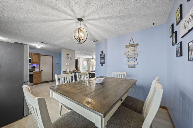 3926 Genteel Drive, Grove City, OH 43123