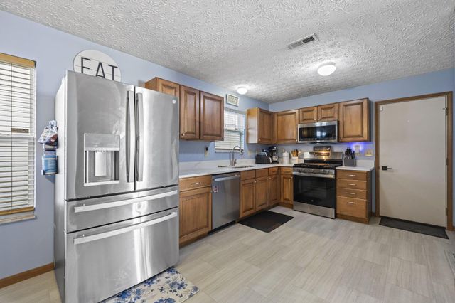 3926 Genteel Drive, Grove City, OH 43123