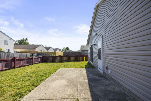 3926 Genteel Drive, Grove City, OH 43123