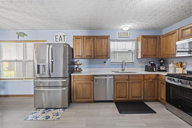 3926 Genteel Drive, Grove City, OH 43123