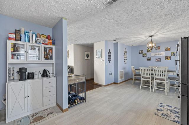3926 Genteel Drive, Grove City, OH 43123