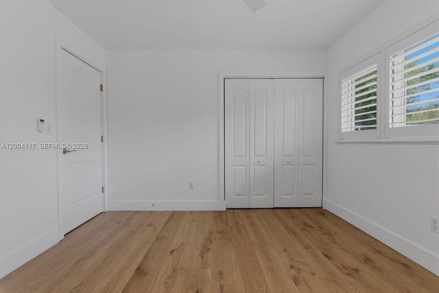9870 SW 96th St, Miami, FL 33176