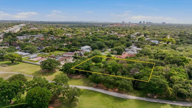 9870 SW 96th St, Miami, FL 33176