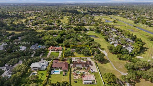 9870 SW 96th St, Miami, FL 33176