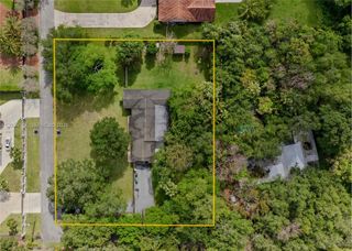 9870 SW 96th St, Miami, FL 33176
