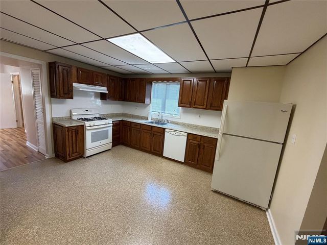 832 Paterson Avenue, East Rutherford, NJ 07073
