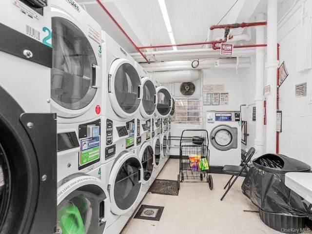 525 West 236th Street 6G, Bronx, NY 10463