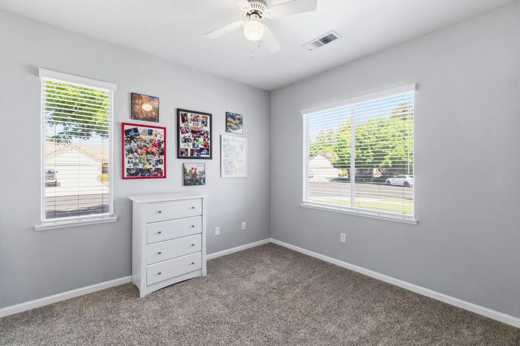 Image 18 of property listing at 1757 Homestead Way, Lemoore, CA 93245