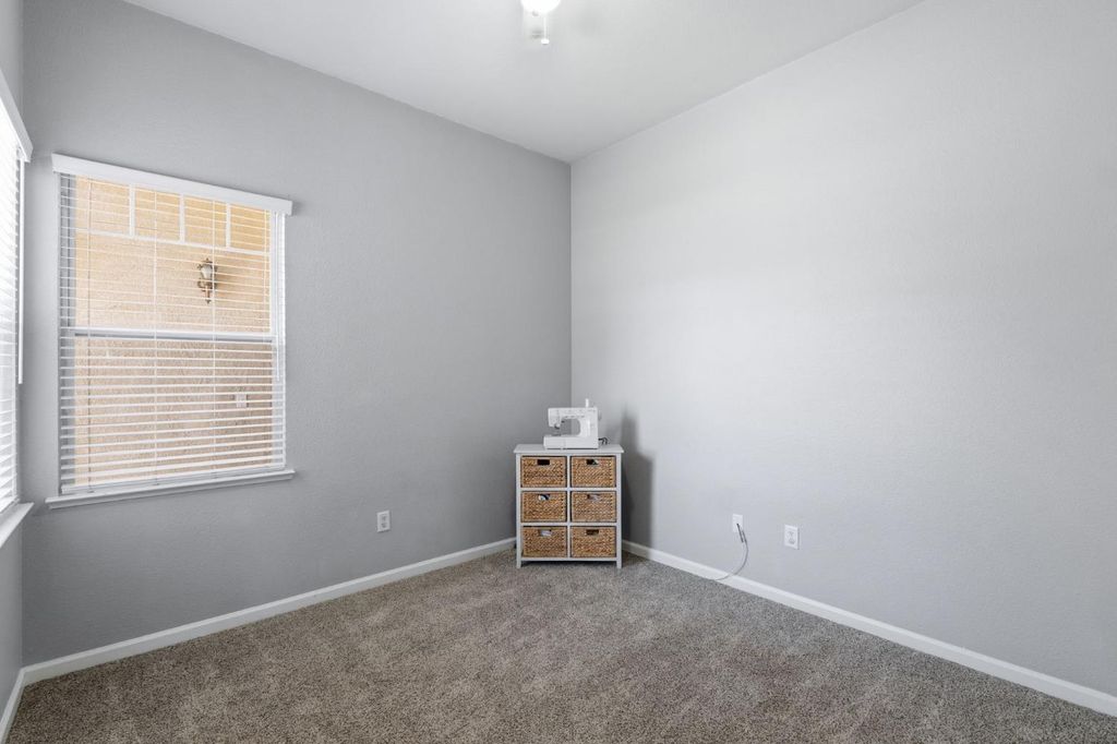 Image 22 of property listing at 1757 Homestead Way, Lemoore, CA 93245