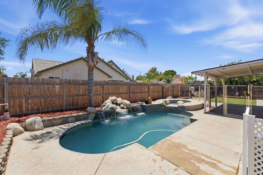 Image 27 of property listing at 1757 Homestead Way, Lemoore, CA 93245