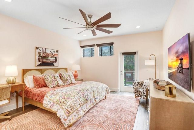 1210 25TH STREET N, St Petersburg, FL 33713
